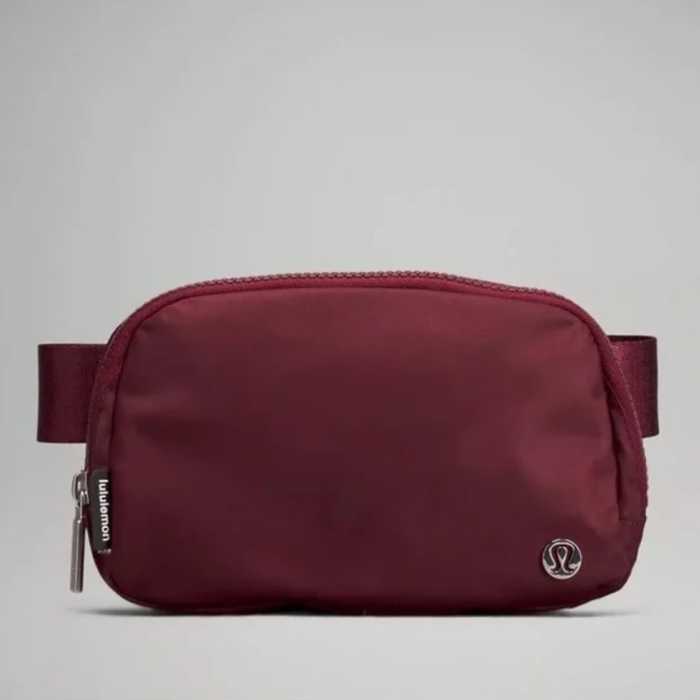Lululemon Everywhere Belt Bag, Red Maroon